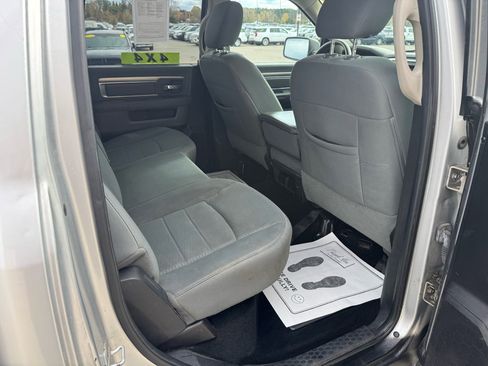 Used 2014 RAM 1500 Classic SLT image 11