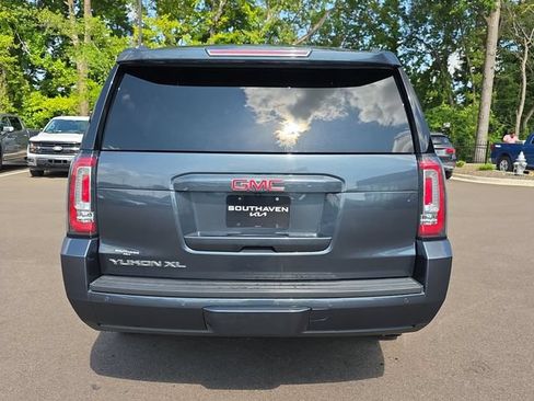 Used 2019 GMC Yukon XL SLT w/ Premium Edition AWD/4WD image 4