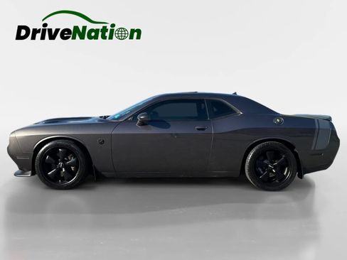 Used 2016 Dodge Challenger R/T Scat Pack RWD image 8