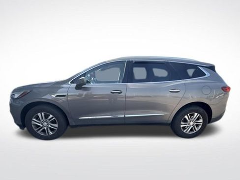 Used 2018 Buick Enclave Essence w/ Trailering Package FWD image 3