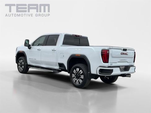 New 2026 GMC Sierra 2500 Denali w/ Denali Reserve Package image 5