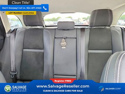 Used 2019 Land Rover Range Rover Velar AWD/4WD image 13