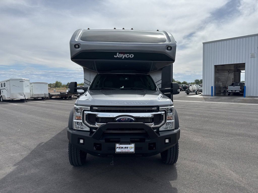 Used 2022 Ford F550 4x4 Regular Cab Super Duty w/ XLT Value Package image 2
