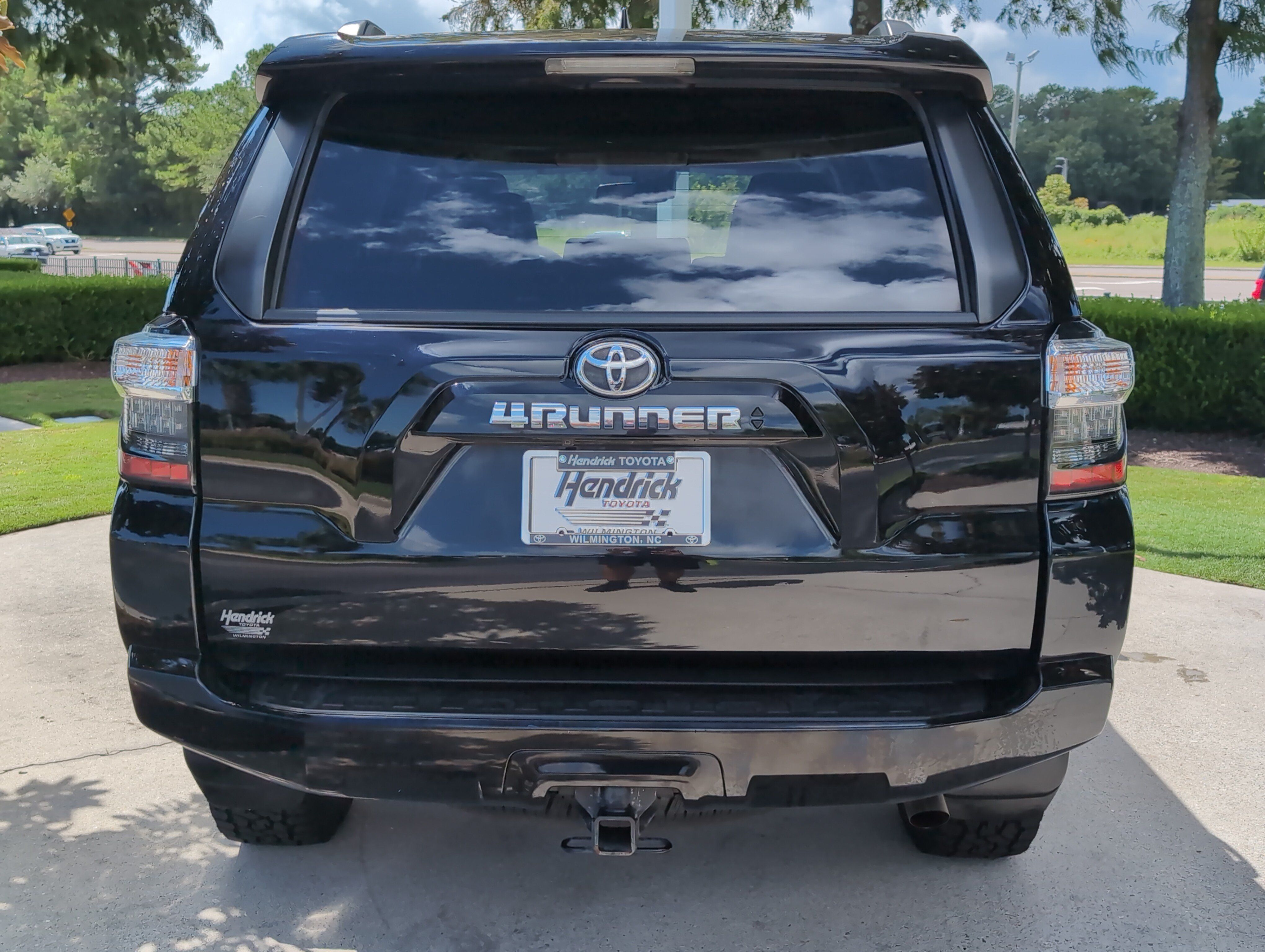 Certified 2023 Toyota 4Runner SR5 Premium w/ Moonroof Package RWD image 9