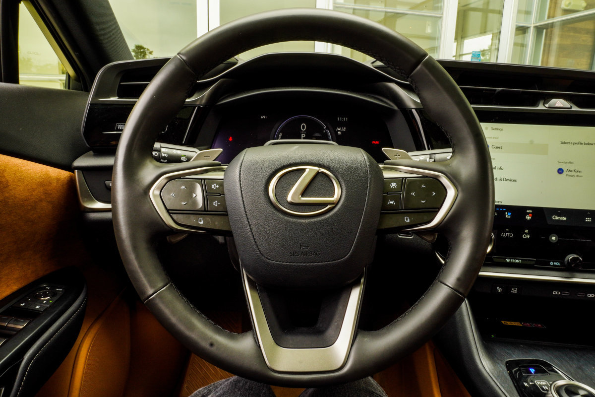 Used 2023 Lexus RZ 450e Premium w/ Cold Area Package AWD/4WD image 16