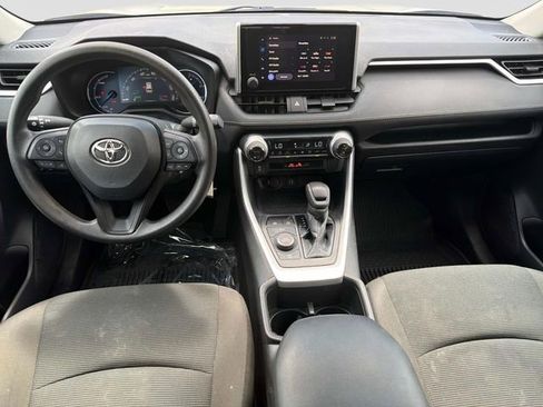 Used 2023 Toyota RAV4 LE AWD/4WD image 18