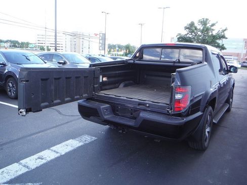 Used 2014 Honda Ridgeline SE image 17