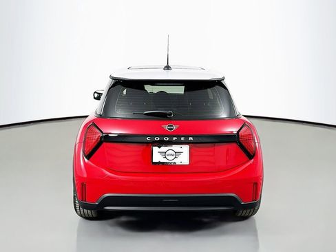 Certified 2025 MINI Cooper 2-Door Hardtop image 6