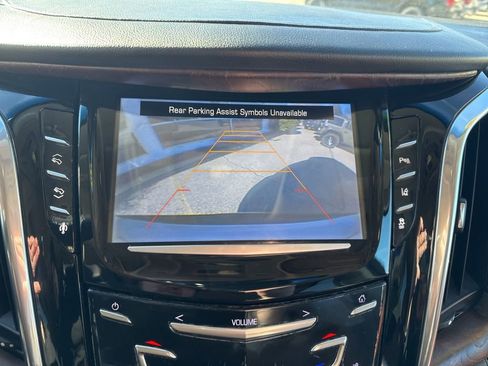 Used 2015 Cadillac Escalade ESV Premium image 15