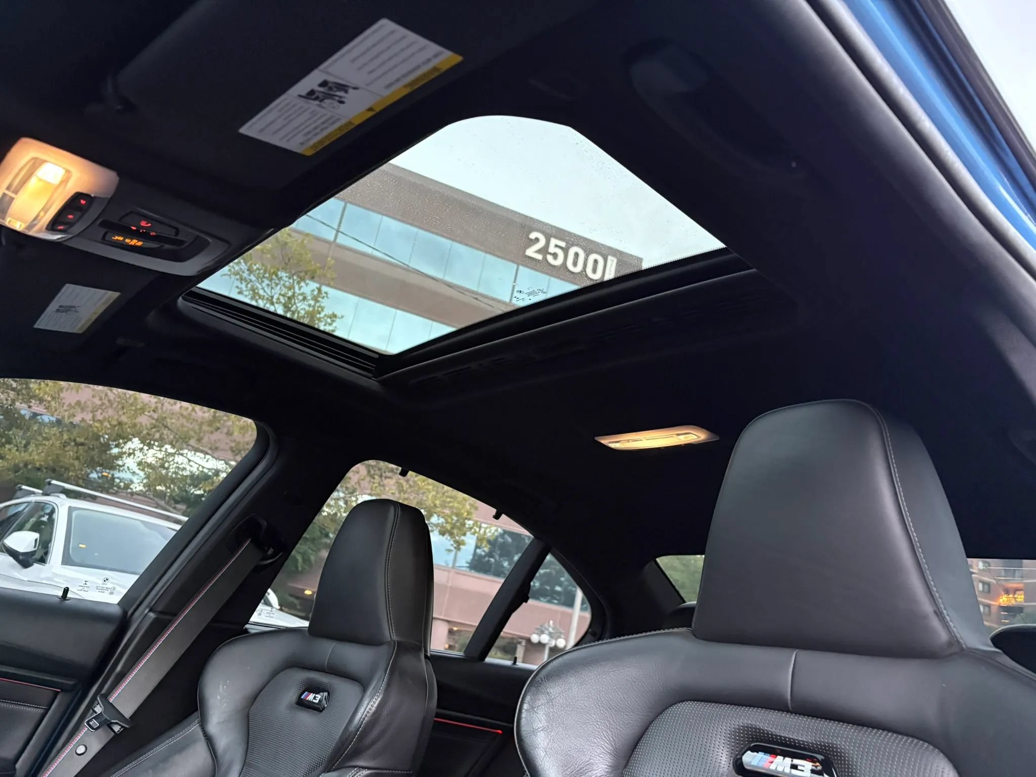 Used 2017 BMW M3 RWD image 28