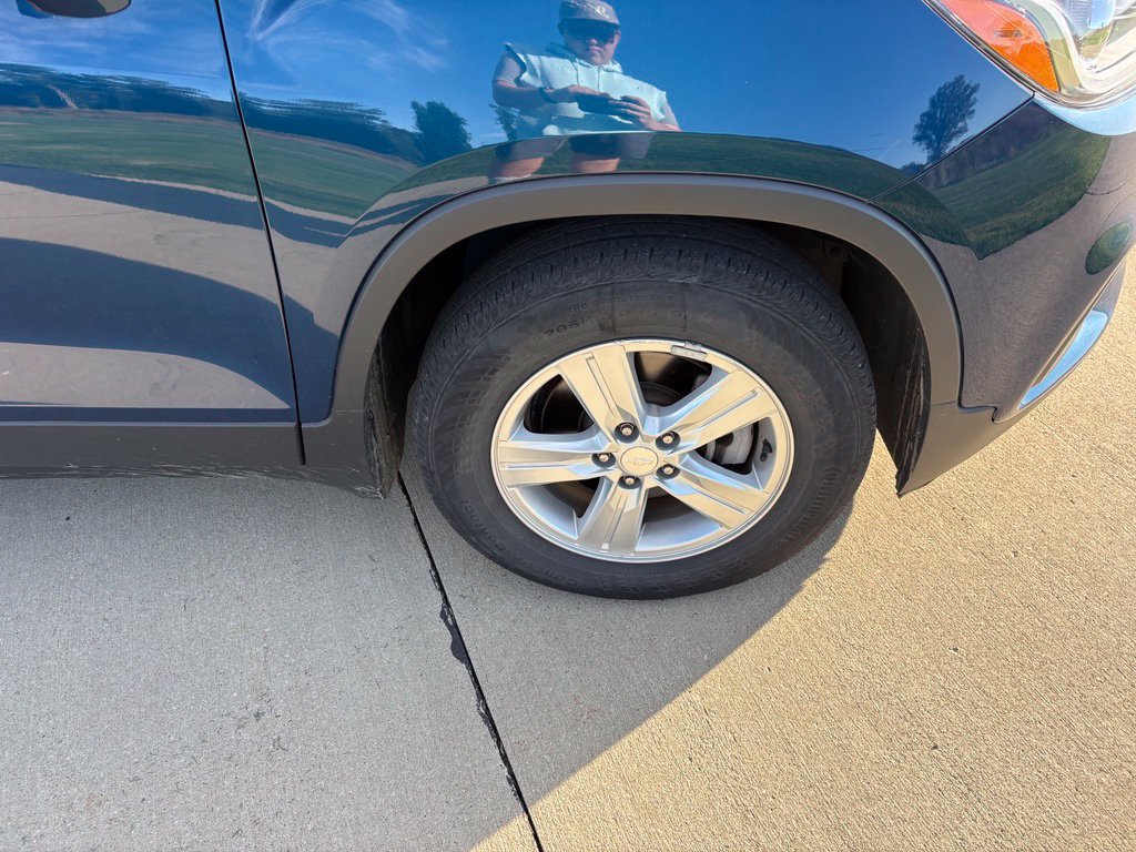 Used 2019 Chevrolet Trax LT w/ LT Convenience Package FWD image 23