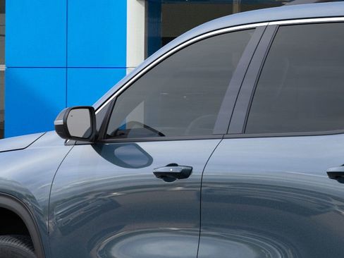 New 2026 Chevrolet Traverse LT image 12