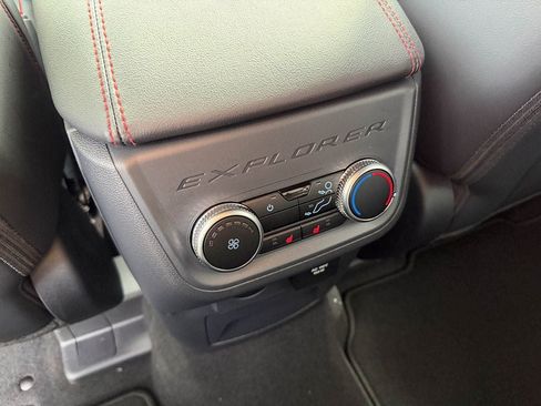 New 2026 Ford Explorer ST-Line w/ ST-Line Street Pack image 34