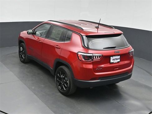New 2026 Jeep Compass Latitude image 33