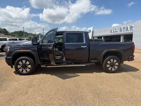 Used 2025 GMC Sierra 2500 Denali w/ Denali Reserve Package AWD/4WD image 19