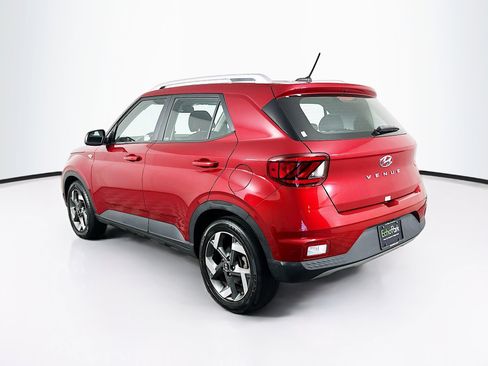 Used 2025 Hyundai Venue SEL FWD image 5