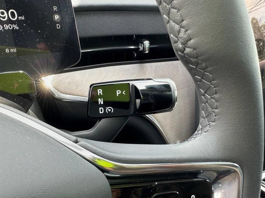 Certified 2025 Volvo EX90 Plus AWD/4WD image 26