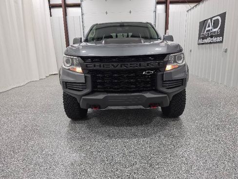 Used 2022 Chevrolet Colorado ZR2 AWD/4WD image 2