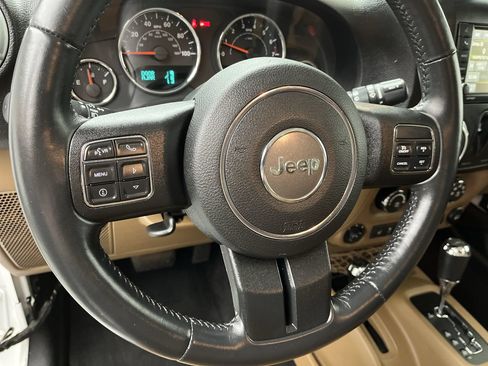 Used 2014 Jeep Wrangler Sahara w/ Dual Top Group AWD/4WD image 11