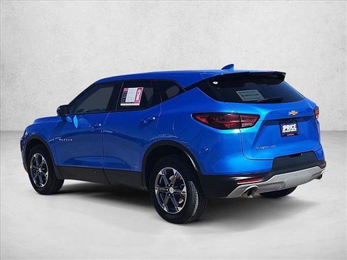 Used 2025 Chevrolet Blazer LT AWD/4WD image 8