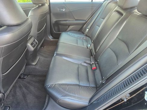 Used 2015 Honda Accord EX-L image 11