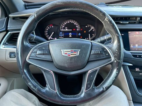 Used 2017 Cadillac XT5 FWD image 15