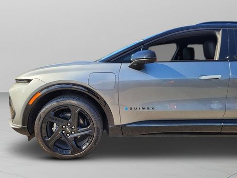 New 2025 Chevrolet Equinox EV RS image 24