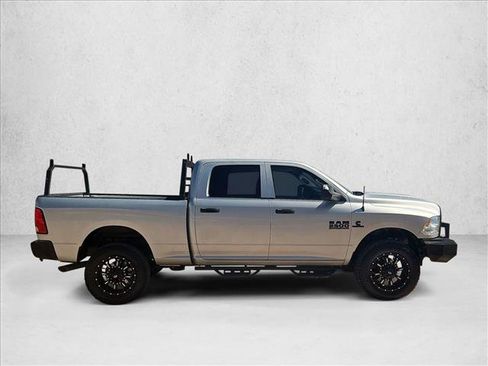 Used 2018 RAM 2500 Tradesman w/ Chrome Appearance Group image 4
