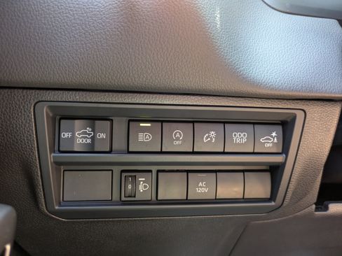 Certified 2025 Toyota Tundra Limited w/ Power Package AWD/4WD image 25