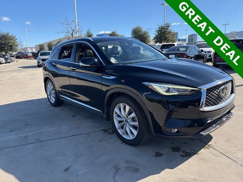 Used 2019 INFINITI QX50 Essential w/ Premium Heat Package image 3