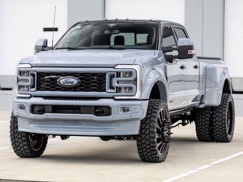 Used 2025 Ford F450 King Ranch w/ Chrome Package AWD/4WD image 7
