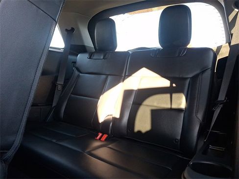 Used 2023 Ford Explorer XLT w/ Equipment Group 202A image 11