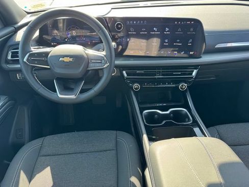 New 2026 Chevrolet Traverse LT FWD image 14