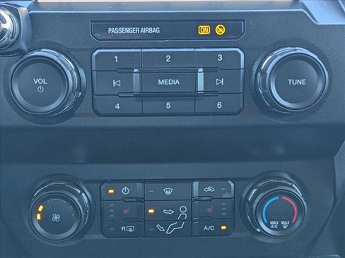 Used 2019 Ford F250 XLT w/ XLT Premium Package image 14