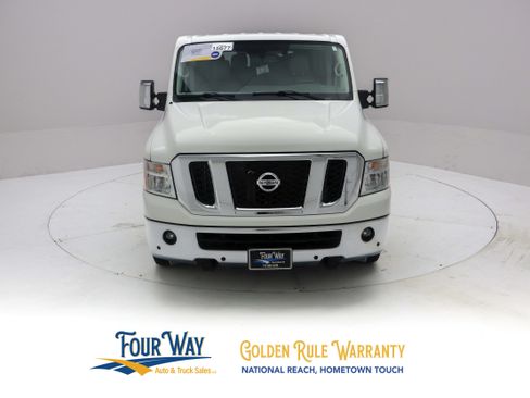 Used 2017 Nissan NV 3500 SL RWD image 9