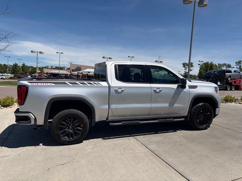 Used 2022 GMC Sierra 1500 Elevation AWD/4WD image 11