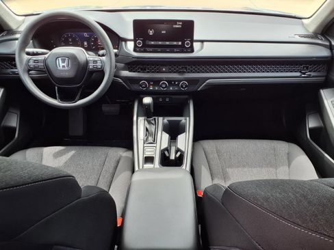 Used 2025 Honda Accord LX image 9