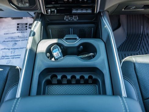 New 2026 RAM 2500 Laramie AWD/4WD image 28