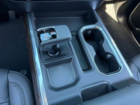 New 2026 GMC Sierra 1500 Elevation w/ Elevation Premium Package AWD/4WD image 32