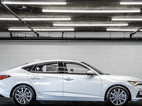 New 2026 Acura Integra FWD image 6