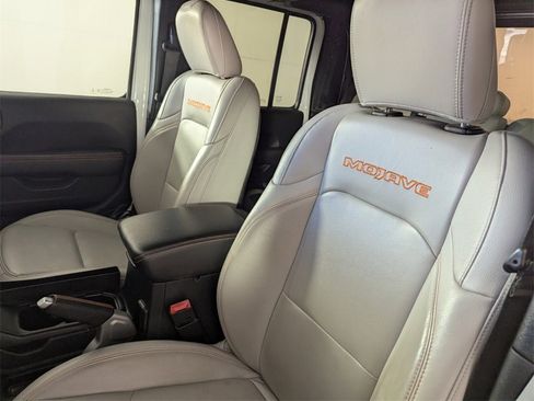 Certified 2021 Jeep Gladiator Mojave image 12