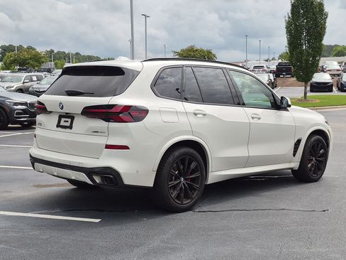 Used 2024 BMW X5 xDrive40i w/ M Sport Package AWD/4WD image 10