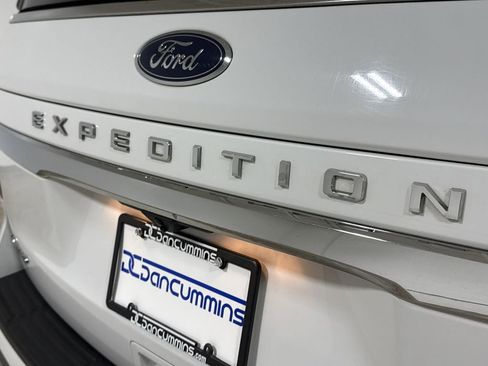 Used 2024 Ford Expedition Max Limited AWD/4WD image 28