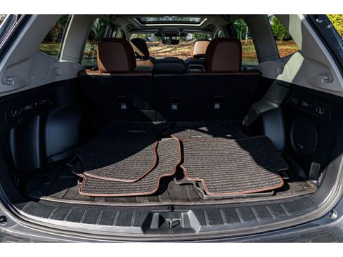 Used 2022 Subaru Forester Touring image 18