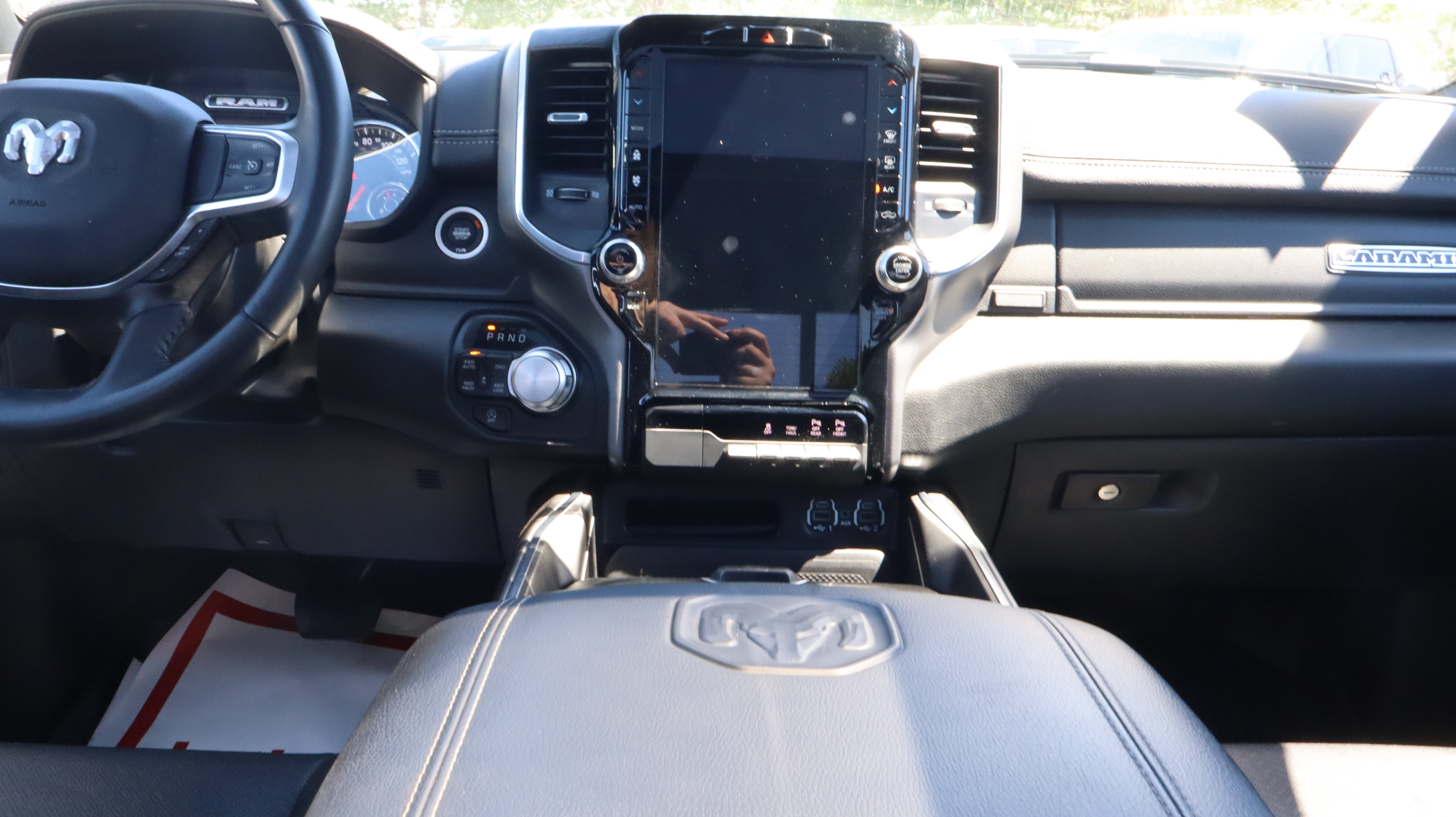 Used 2023 RAM 1500 Laramie AWD/4WD image 12