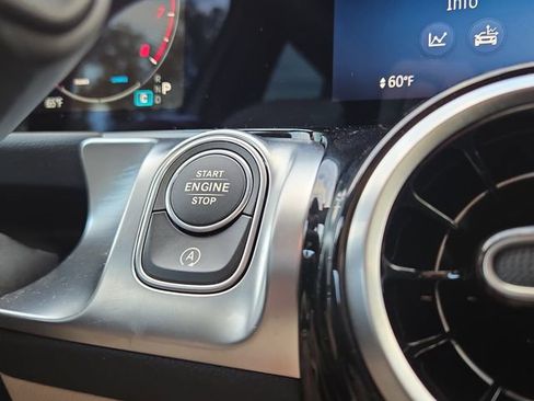 New 2026 Mercedes-Benz GLB 250 4MATIC image 11