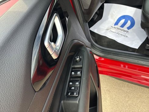 Used 2024 Jeep Compass Limited image 16