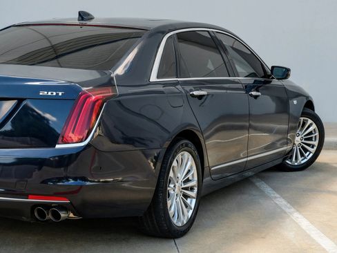 Used 2017 Cadillac CT6 Luxury image 16