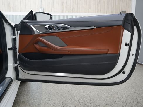 Used 2019 BMW M850i xDrive Coupe w/ Driving Assistance Package image 33