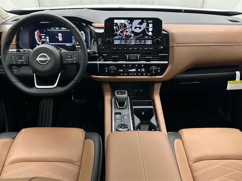 New 2025 Nissan Pathfinder Platinum w/ Cargo Package image 28